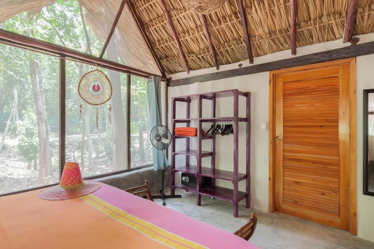 Willa Meli-Melo P&B Tulum